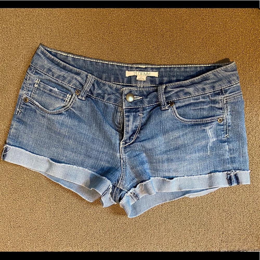 Forever 21 Shorts - Size 27
